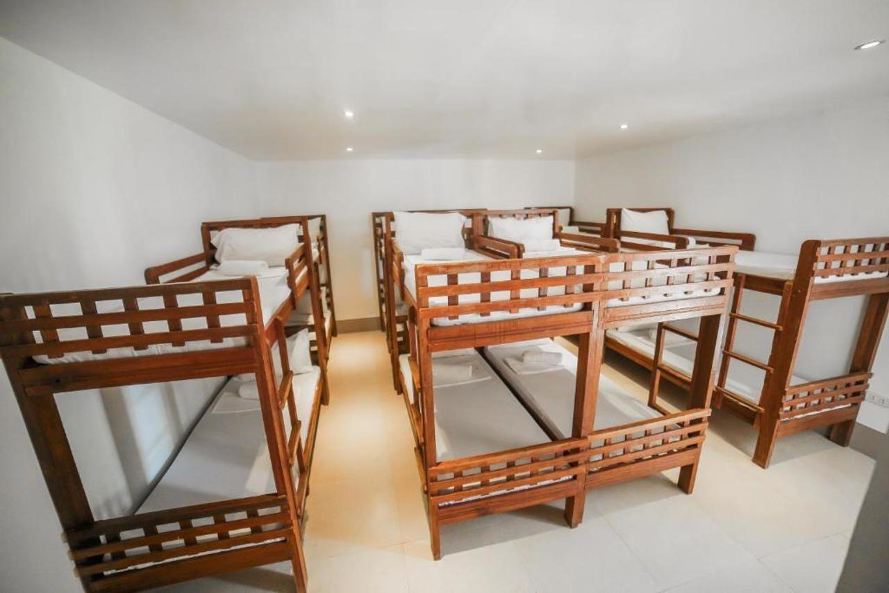 Bataan White Corals Beach Resort Morong  Ngoại thất bức ảnh
