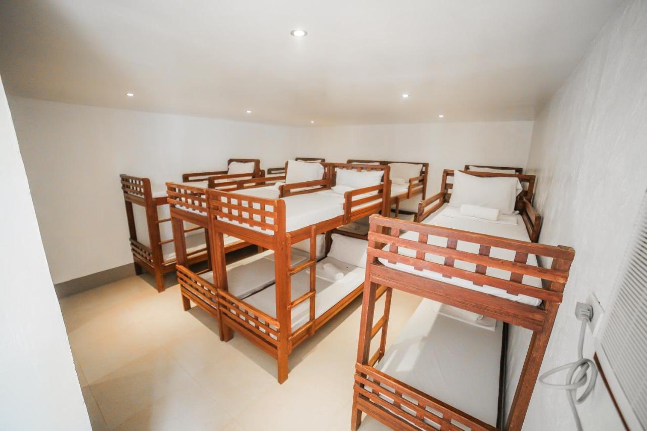 Bataan White Corals Beach Resort Morong  Ngoại thất bức ảnh